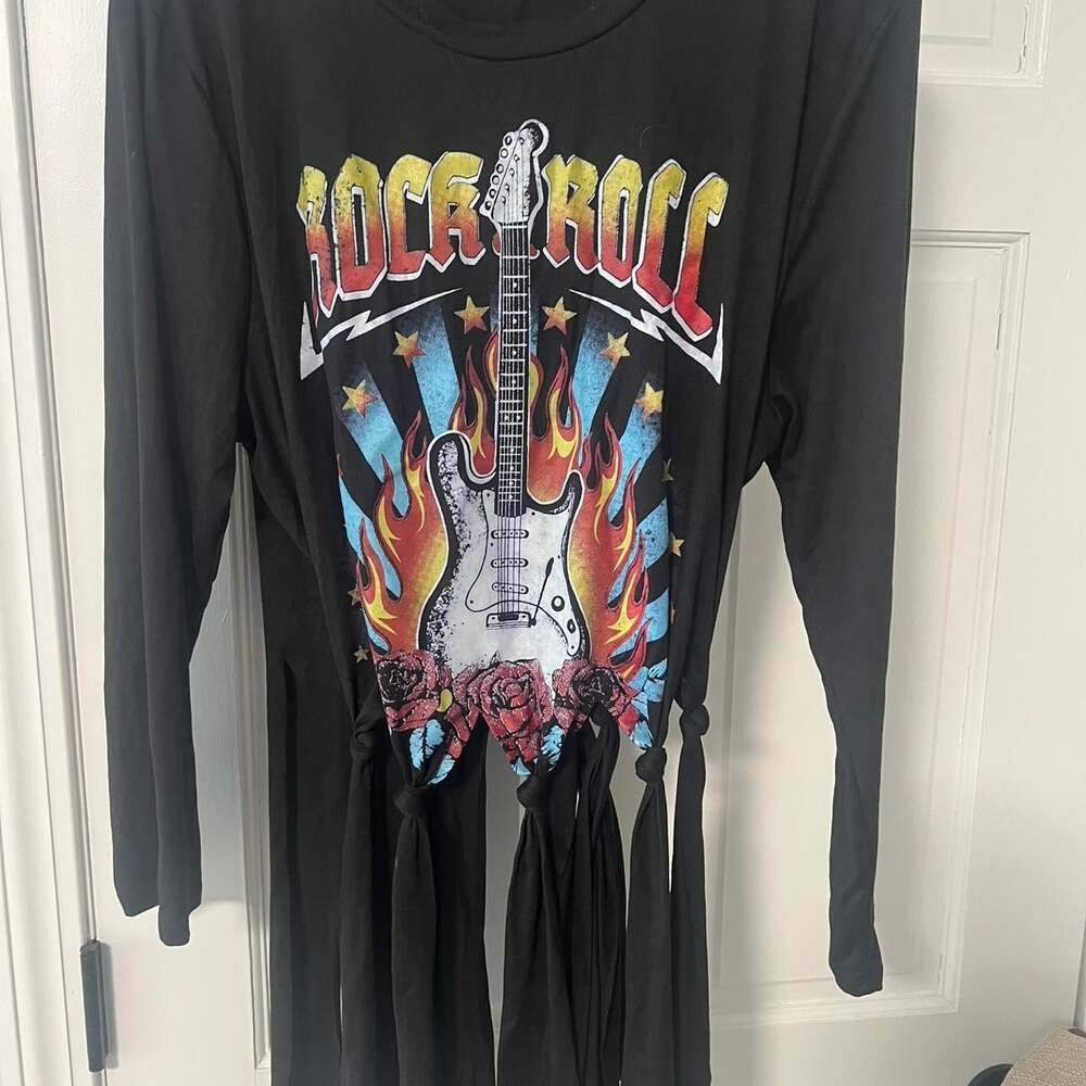 Women's Black T-shirt